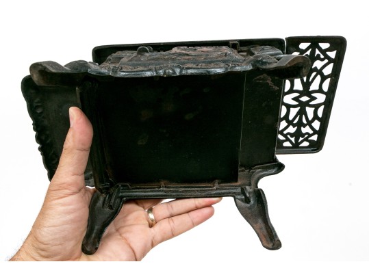 Antique Miniature Cast Iron Stove By Crescent With Accessories