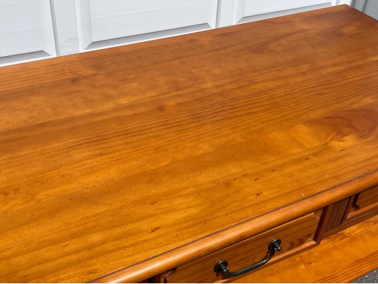 Handsome Maple Console