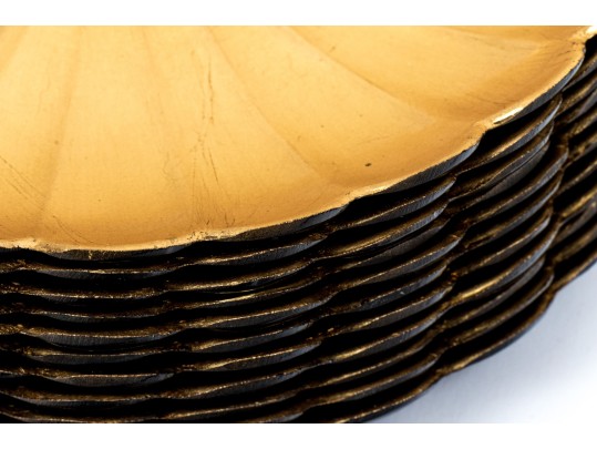 Set Of 11 Japanese Lacquered Chrysanthemum Form Plates