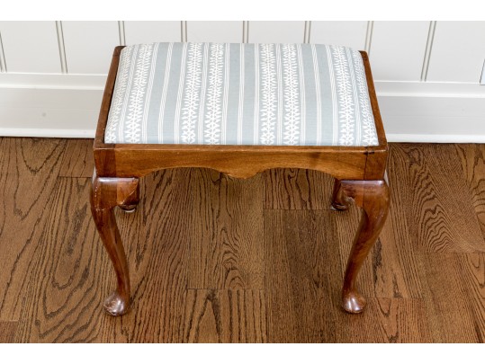 Antique Queen Anne Style Mahogany Stool With Upholstered Seat Cushion