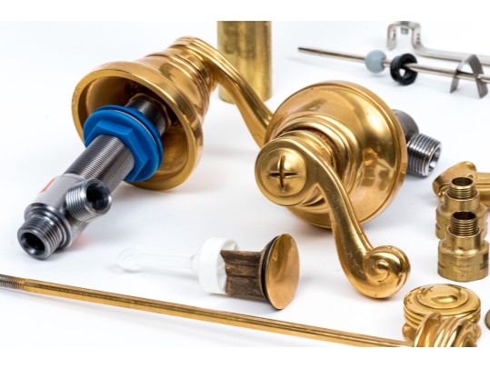 Brass Three Piece Faucet Set With Hardware