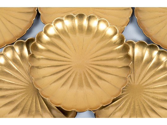 Set Of 11 Japanese Lacquered Chrysanthemum Form Plates