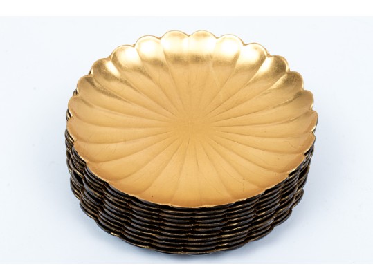 Set Of 11 Japanese Lacquered Chrysanthemum Form Plates