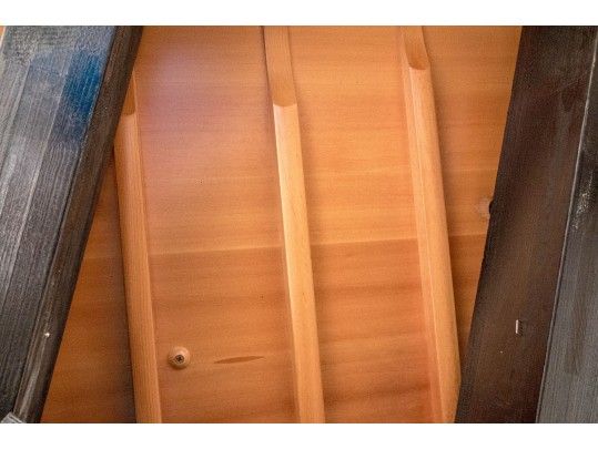 Young Chang Lacquered Mahogany Baby Grand Piano With Piano Bench