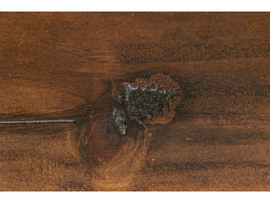 Traditional Cocktail Table