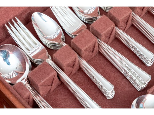 Holmes & Edwards Silver Plated Flatware Service With Storage Case