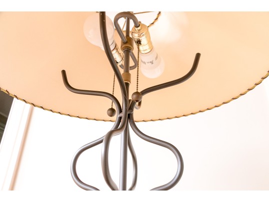 Chic Wireform Floor Lamp With Shade