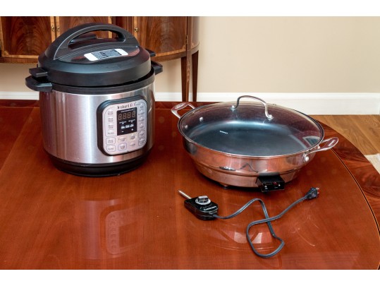 Kitchen Lot With Instant Pot And Cuisinart Electric Skillet With Lid