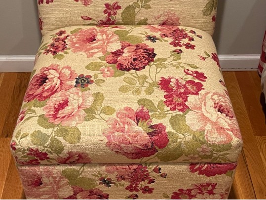 Victorian Chic Floral Upholstered Accent Lounge Chair
