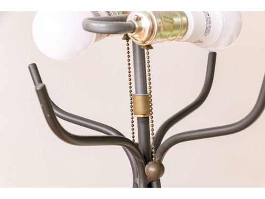 Chic Wireform Floor Lamp With Shade