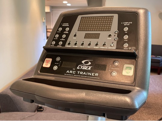 Cyber Arc Trainer Elliptical Machine