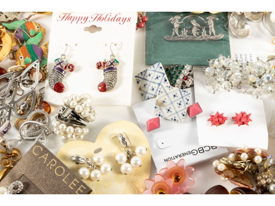 Large Variety Of Fashion Earrings