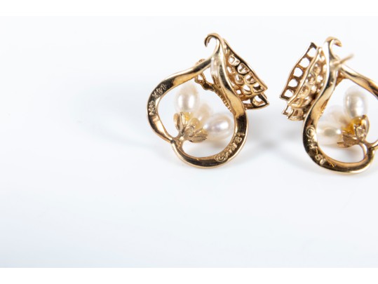 Franklin Mint 14k Yellow Gold Cultured Pearl Butterfly-Motif Earrings And Pendant