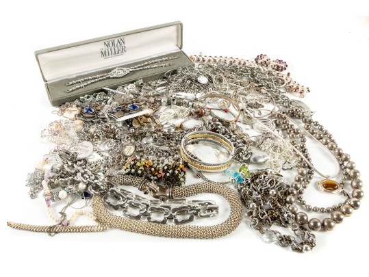 Silvertone Fashion Jewelry