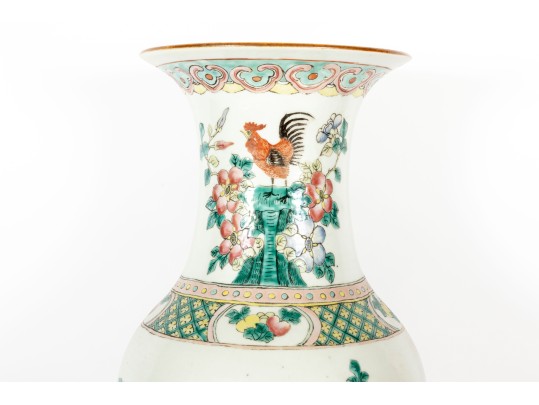 19th Century Chinese Export Famille Rose Vase 