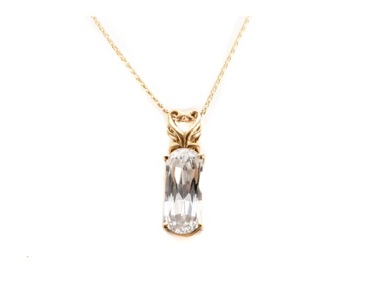 14K Yellow Gold White Zircona Pendant Necklace