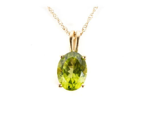 14K Yellow Gold Vibrant Peridot Pendant Necklace