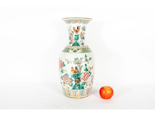 19th Century Chinese Export Famille Rose Vase 