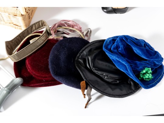 Vintage American Girl Dolls & Accessories