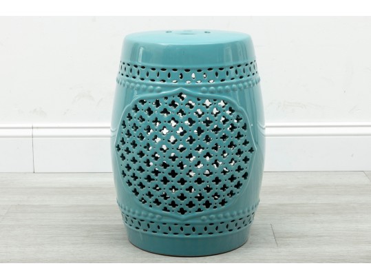 Safavieh Quatrefoil Ceramic Indoor/Outdoor Garden Stool