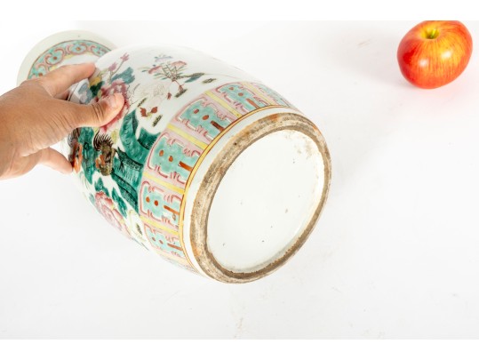 19th Century Chinese Export Famille Rose Vase 