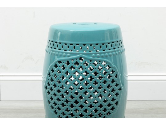 Safavieh Quatrefoil Ceramic Indoor/Outdoor Garden Stool
