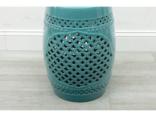 Safavieh Quatrefoil Ceramic Indoor/Outdoor Garden Stool