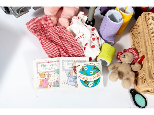 Vintage American Girl Dolls & Accessories