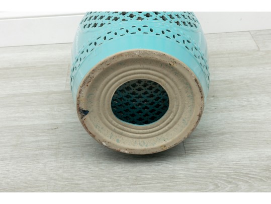 Safavieh Quatrefoil Ceramic Indoor/Outdoor Garden Stool