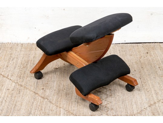 Mobile Woden Ergonomic Kneeling Chair