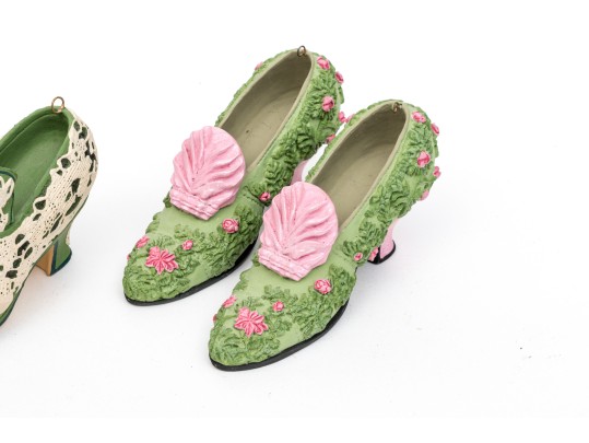 Collection Of MMA Miniature Reproduction Ladies Dress Shoe Ornaments 