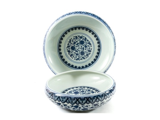 Qing Dynasty (1644 - 1912) Qianlong Mark Porcelain Bowls