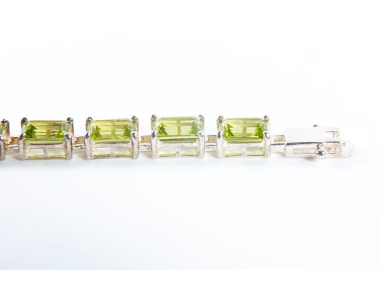 Sterling Silver & Peridot Gem Bracelet 