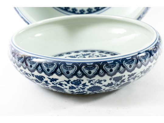 Qing Dynasty (1644 - 1912) Qianlong Mark Porcelain Bowls