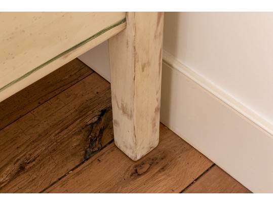 Adorable Paint Finished Poster Twin Bed