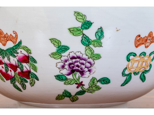 Decorative Chinese Famille Rose Porcelain Bowl