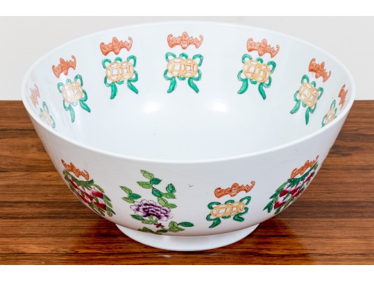 Decorative Chinese Famille Rose Porcelain Bowl
