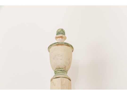 Adorable Paint Finished Poster Twin Bed