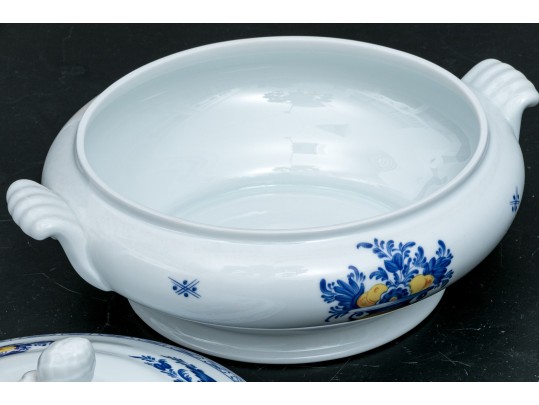 Massive 104 Piece Portuguese Vista Alegre 