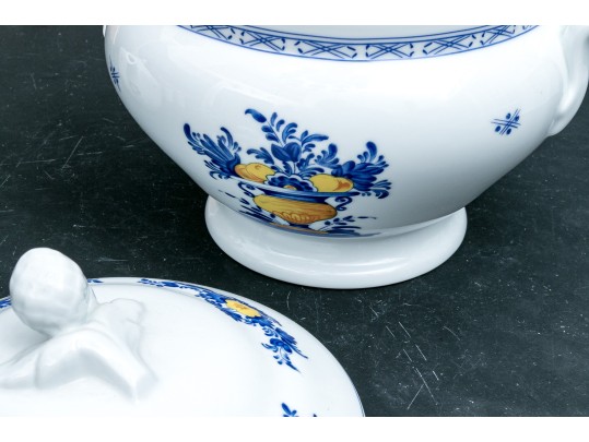 Massive 104 Piece Portuguese Vista Alegre 