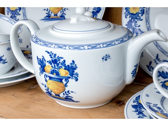 Massive 104 Piece Portuguese Vista Alegre 