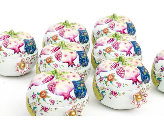 Set Of Eight Mottahedeh Chinese Export Tobacco Leaf Pattern Pomegranate Form Lidded Bowls