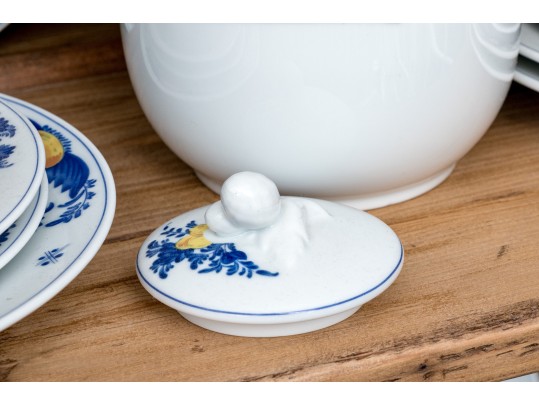 Massive 104 Piece Portuguese Vista Alegre 