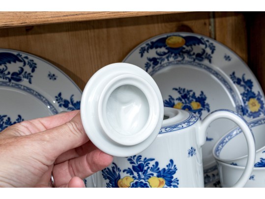 Massive 104 Piece Portuguese Vista Alegre 