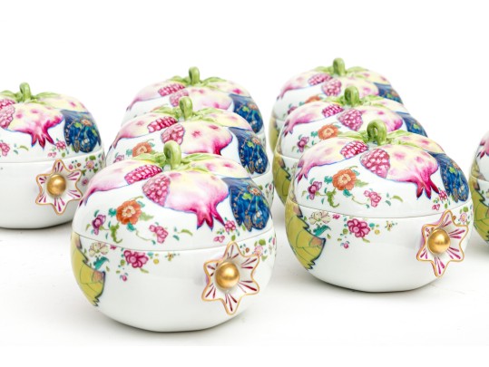 Set Of Eight Mottahedeh Chinese Export Tobacco Leaf Pattern Pomegranate Form Lidded Bowls