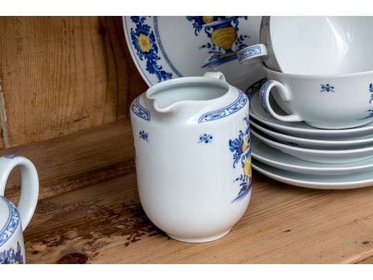 Massive 104 Piece Portuguese Vista Alegre 