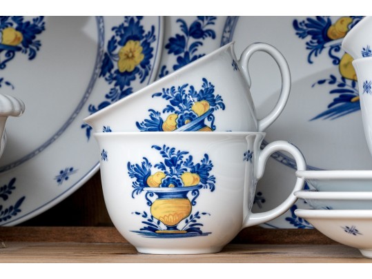 Massive 104 Piece Portuguese Vista Alegre 