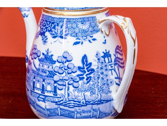 Chinoisserie Transfer Ware Blue And White Assorted Pieces