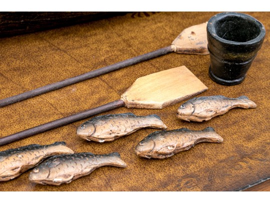 Awesome Artisanal Sculpture, Fisherman In Fishing Boat