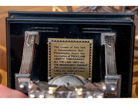 Collection Of Civil War Themed Decor Including Danbury Mint